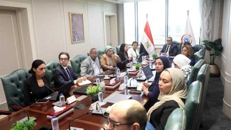 اجتماع الصحة والبنك