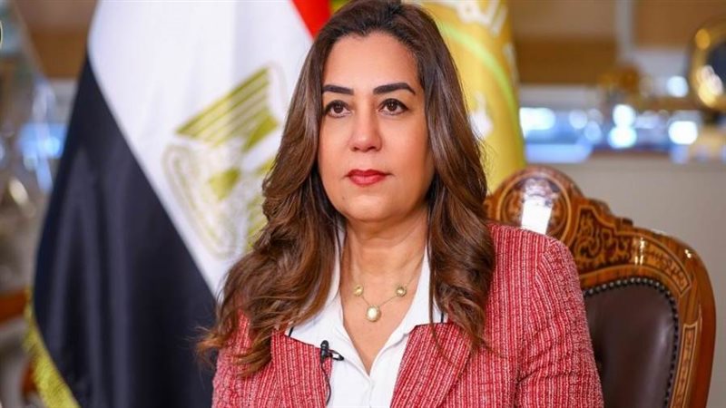 الدكتور منال عوض