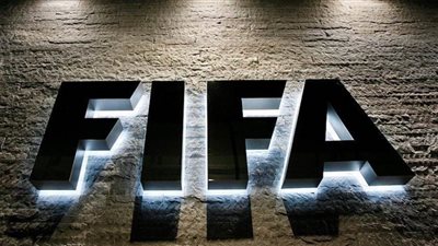 تعليق مشاركة إسرائيل.. الفيفا يلقي الكرة في ملعب اليويفا.. ومبادرة ترامب أجلت الحسم