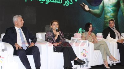 صندوق دعم الصناعات الريفية والبيئية يشارك في فعاليات الدورة الرابعة من منتدى 