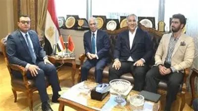 وزير الإسكان يبحث مع السفير المغربي أوجه التعاون المشترك