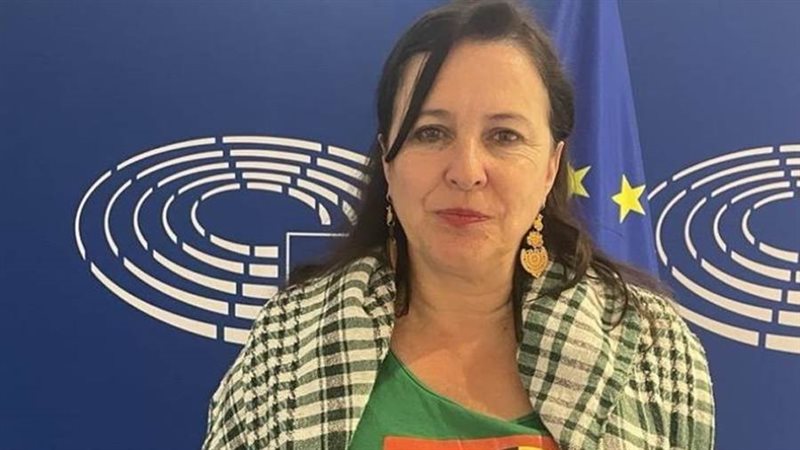 آنا مارندا النائبة