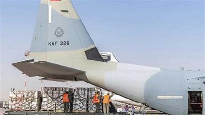 مطار العريش يستقبل طائرة مساعدات كويتية لصالح أهالي قطاع غزة