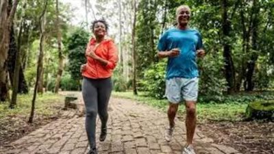 دراسة بريطانية: ساعتان من التمارين أسبوعيا تقللان من آلام المفاصل وزيارات الطبيب العام