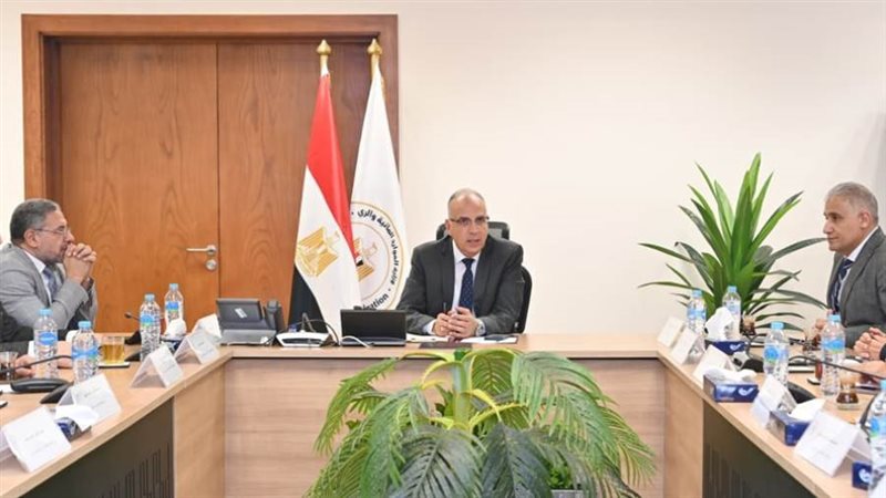 خلال اجتماع اللجنة