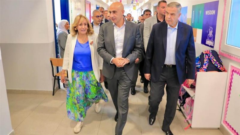 وزير التعليم في زيارة