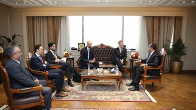 وزير قطاع الأعمال يبحث مع وزير التنمية الدولية النرويجي تعزيز التعاون الاقتصادي