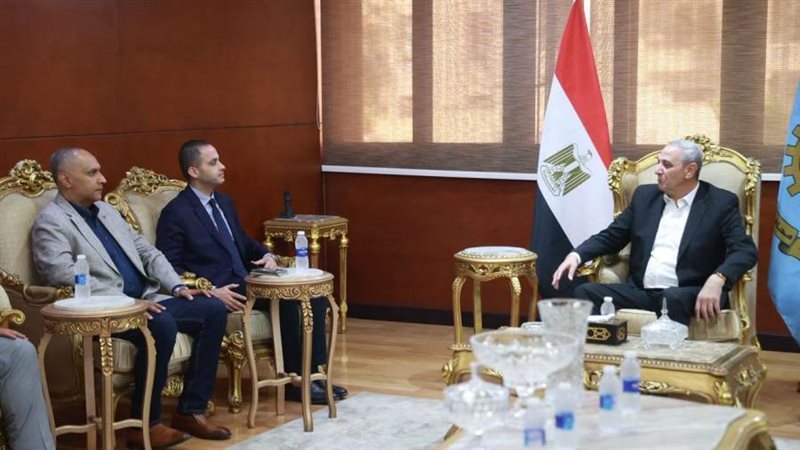 اجتماع محافظ الغربية