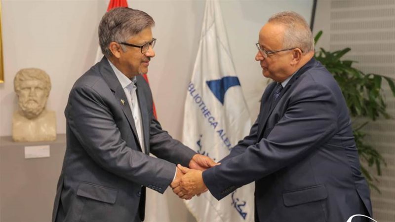 سفير باكستان يزور