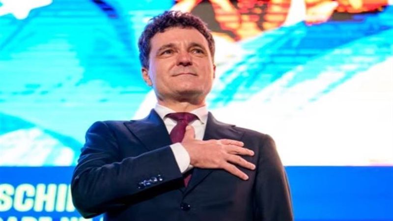 رئيس رومانيا نيكوسور