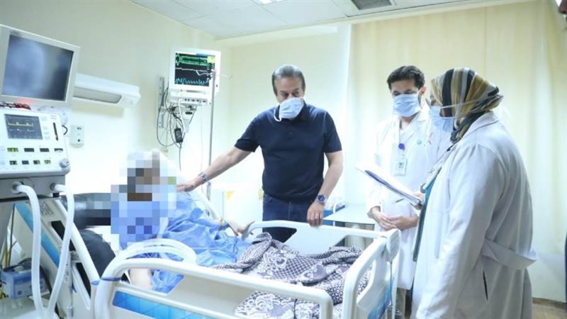 وزير الصحة في معهد