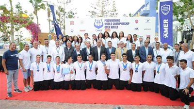 مصر تتصدر ترتيب بطولة العالم للسباحة بالزعانف للكبار والناشئين في العلمين