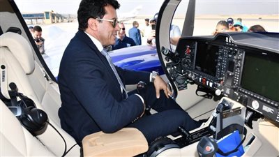 وزير الشباب والرياضة يشهد انطلاق رالي الطائرات Fly In Egypt 2025