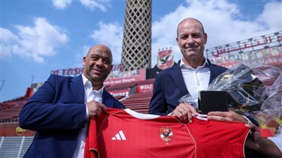 الأهلي يحتفل بـ سوروب بطريقة خاصة