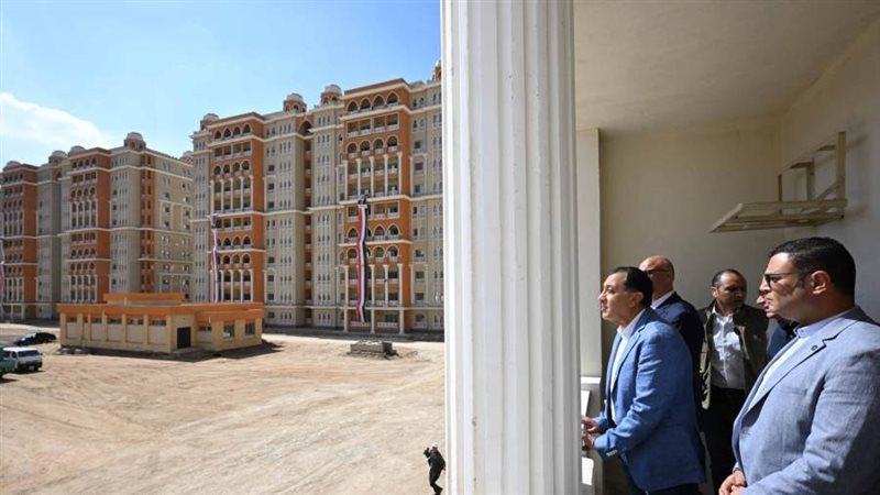 رئيس الوزراء خلال