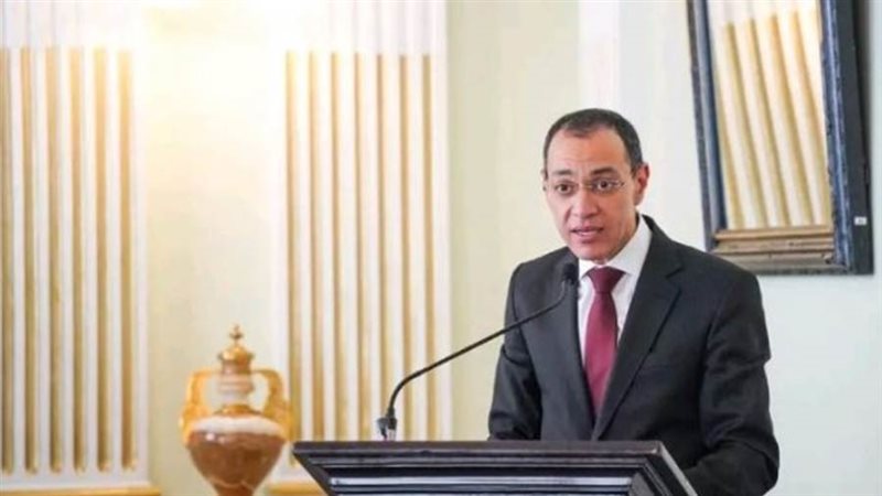 السفير حاتم النشار