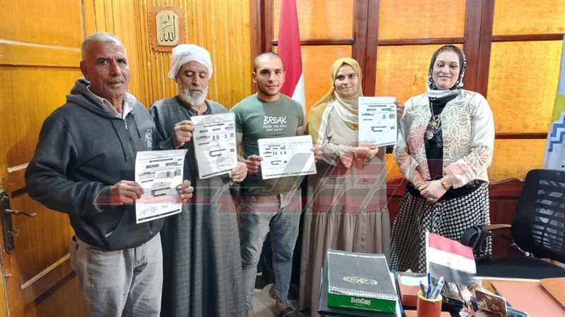 تسليم النماذج