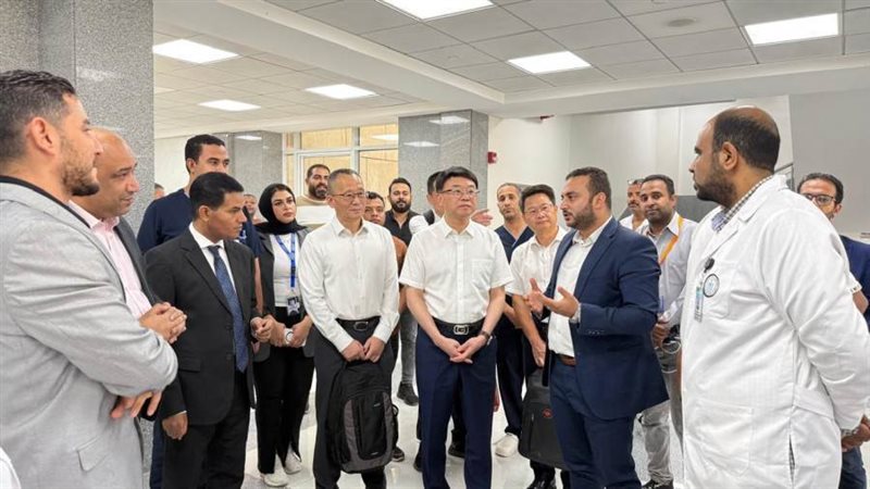 الوفد الصيني بمجمع