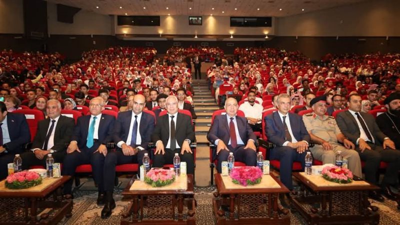 الاحتفال بذكرى انتصارات