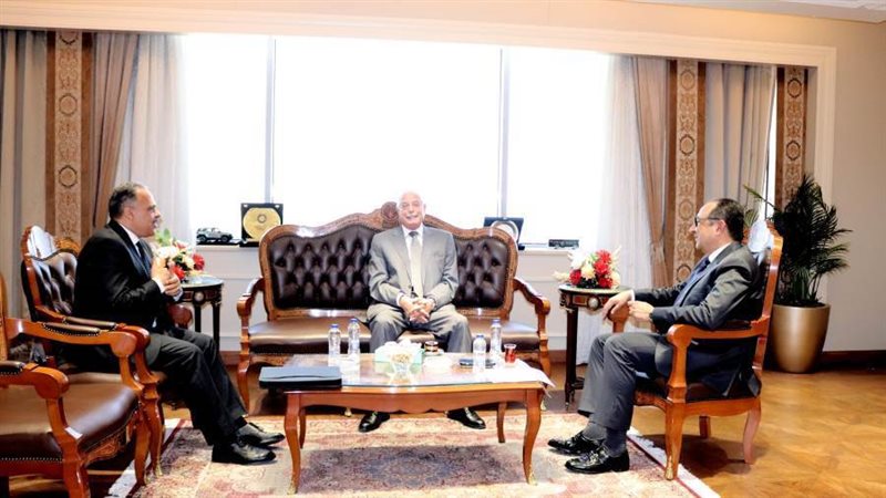 وزير قطاع الأعمال