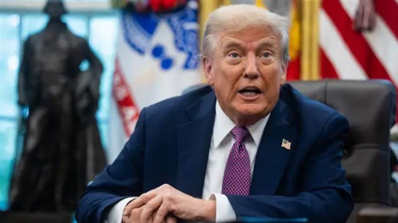 الرئيس الأمريكي دونالد