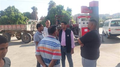 تكثيف الرقابة الميدانية بالمواقف ومحطات الوقود لضمان الالتزام بالتعريفة الجديدة بأسيوط 