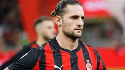 ميلان يعلن إصابة لاعبه الفرنسي أدريان رابيو