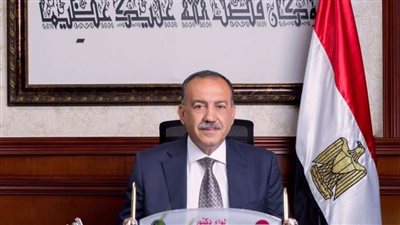 محافظ أسيوط يعتمد التعريفة الجديدة للمواصلات ويوجه بتكثيف الحملات الميدانية لمنع التلاعب بالأسعار