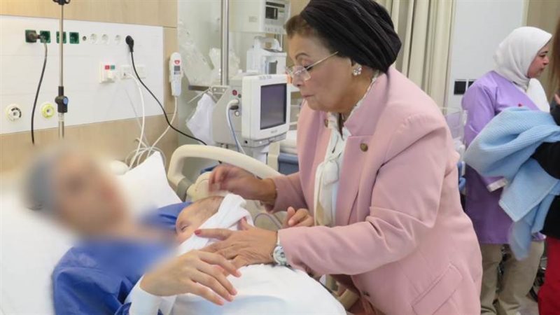 جولة نائبة وزير الصحة