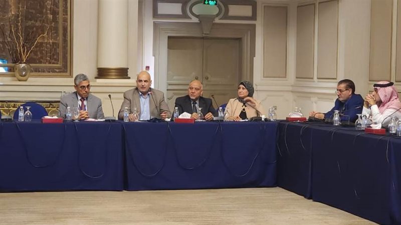 كوثر محمود خلال اجتماع