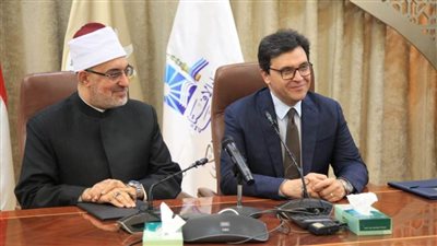 وزير الثقافة ومفتي الجمهورية يوقعان بروتوكول تعاون لتعزيز الوعي الثقافي والديني