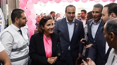 رئيس الرعاية الصحية ومحافظ أسوان يطلقان مبادرة 