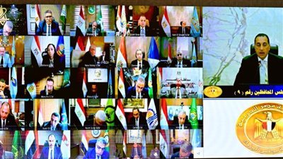 مسؤولو جهاز تنمية المشروعات يستعرضون عددًا من الأنشطة المختلفة والخريطة الاستثمارية بالمحافظات