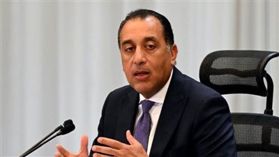 رئيس الوزراء يبحث مع مجموعة 