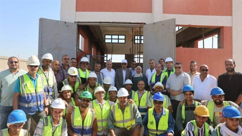 محافظ المنيا يتفقد