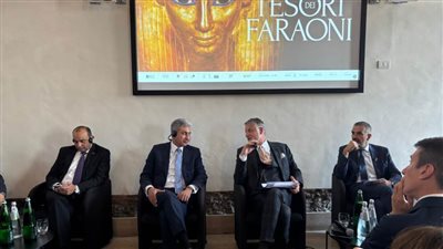 شريف فتحى ووزير الثقافة الايطالى يعقدان مؤتمرًا صحفيًا حول معرض كنوز الفراعنة