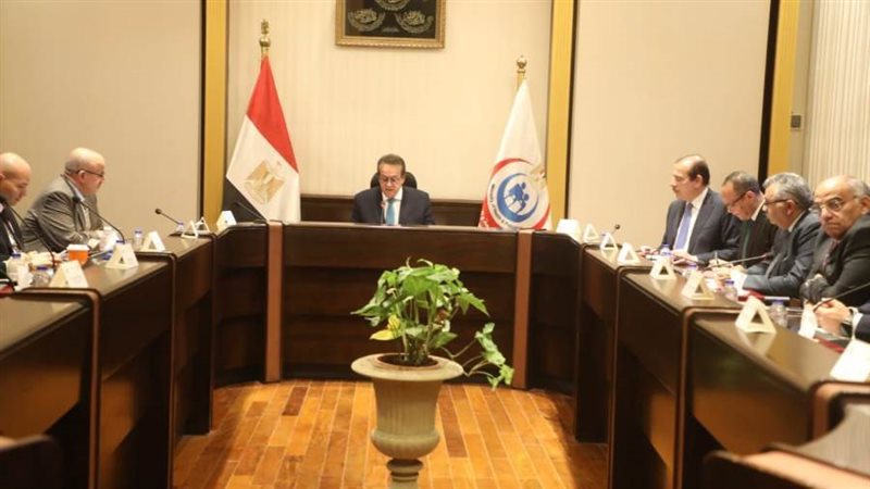 وزير الصحة في اجتماع
