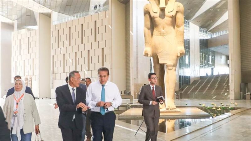 جولة وزير الصحة