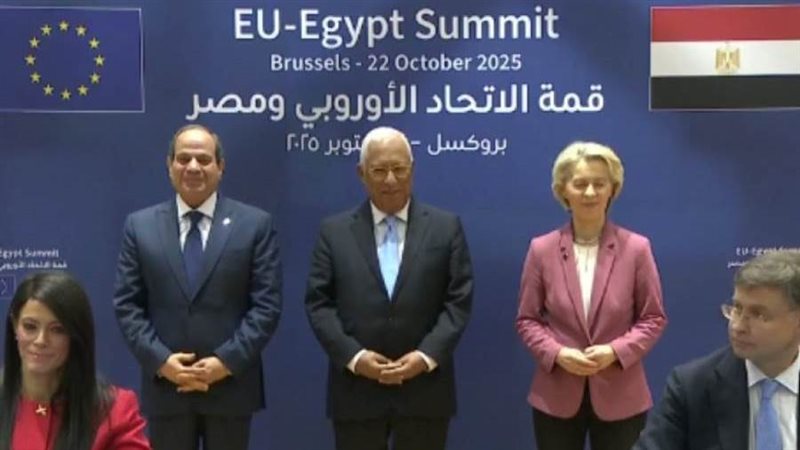 الرئيس السيسي يشهد