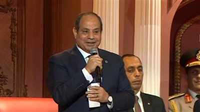 الرئيس السيسي: كل التقدير للمصريين والمشاركين والضيوف في احتفالية 