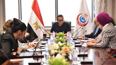 وزير الصحة يبحث تعزيز التعاون بالتعليم الطبي والبحث العلمي مع جمعية أطباء الباثولوجيا بأمريكا