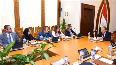 وزير الخارجية يستعرض محددات السياسة المصرية مع طلاب جامعة بدر