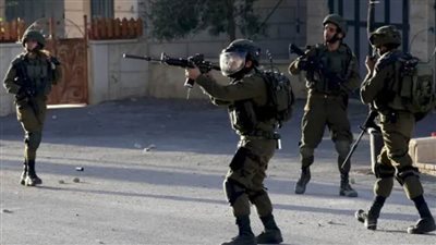 إصابة شاب فلسطيني برصاص الاحتلال الإسرائيلي في شمال القدس