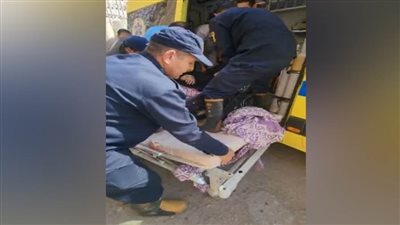 في لفتة إنسانية.. أمن القاهرة ينقل سيدة مريضة للمستشفى 