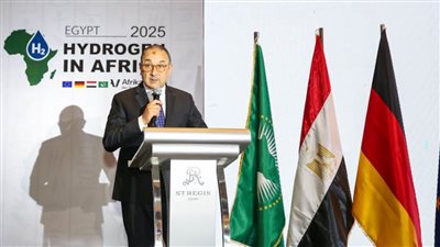 وزير قطاع الأعمال: الهيدروجين الأخضر هو وقود المستقبل.. ومصر تمتلك مقومات الريادة في إنتاجه