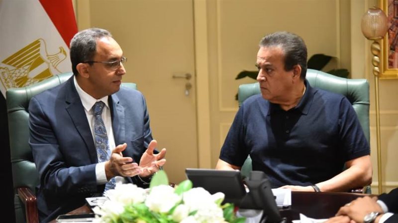 وزير الصحة ومحافظ