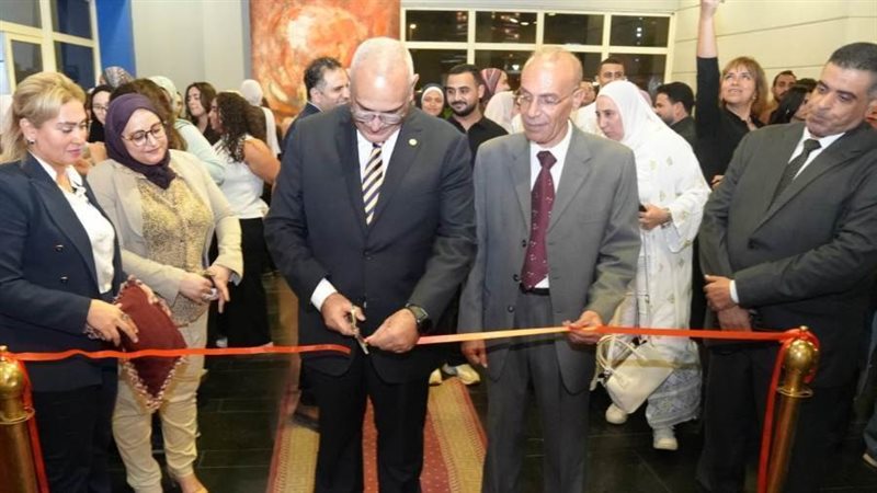 جانب من المعرض