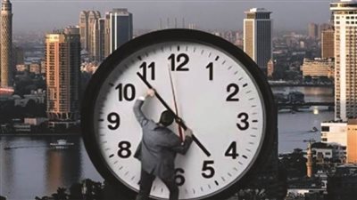 بدء تطبيق التوقيت الشتوي.. وتأخير الساعة 60 دقيقة عند حلول منتصف ليل الخميس المقبل