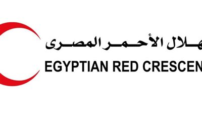 الهلال الأحمر المصري يدفع بالقافلة 62 من مبادرة 