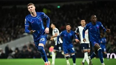 ملحمة لندن.. صراع ناري بين الديوك والبلوز في الدوري الإنجليزي